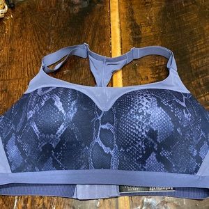 Incredible sports bra Victoria’s Secret